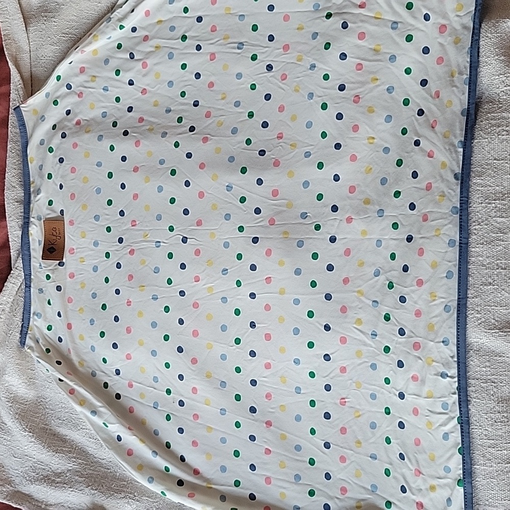 KYTE baby Car Seat Cover/nursing Cover Polka Dots